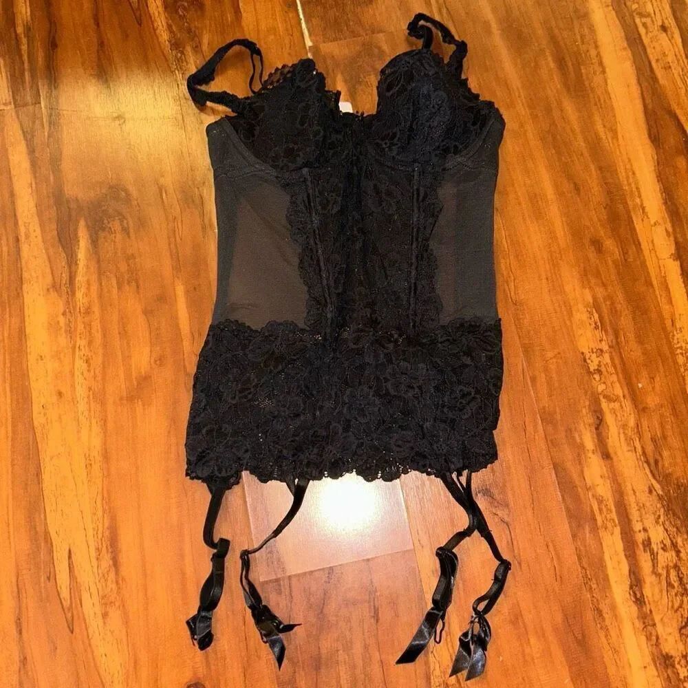 New Victoria’s Secret Bustier